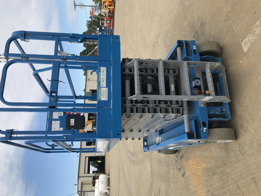 2019 Genie GS-4047 Folding rails with half height swing gate