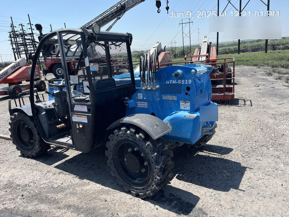 2019 Genie GTH-5519 Canopy, Solid RT Tires, LED Work Lights, Beacon w/48" Carriage, 48" Forks