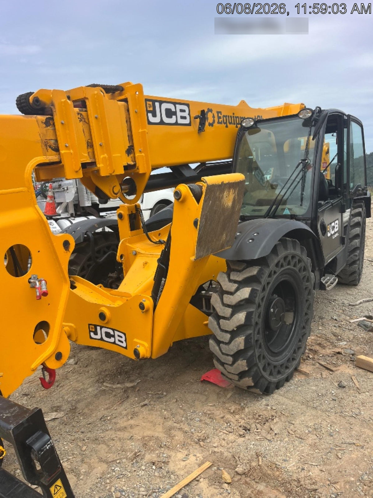 2025 JCB 510-56