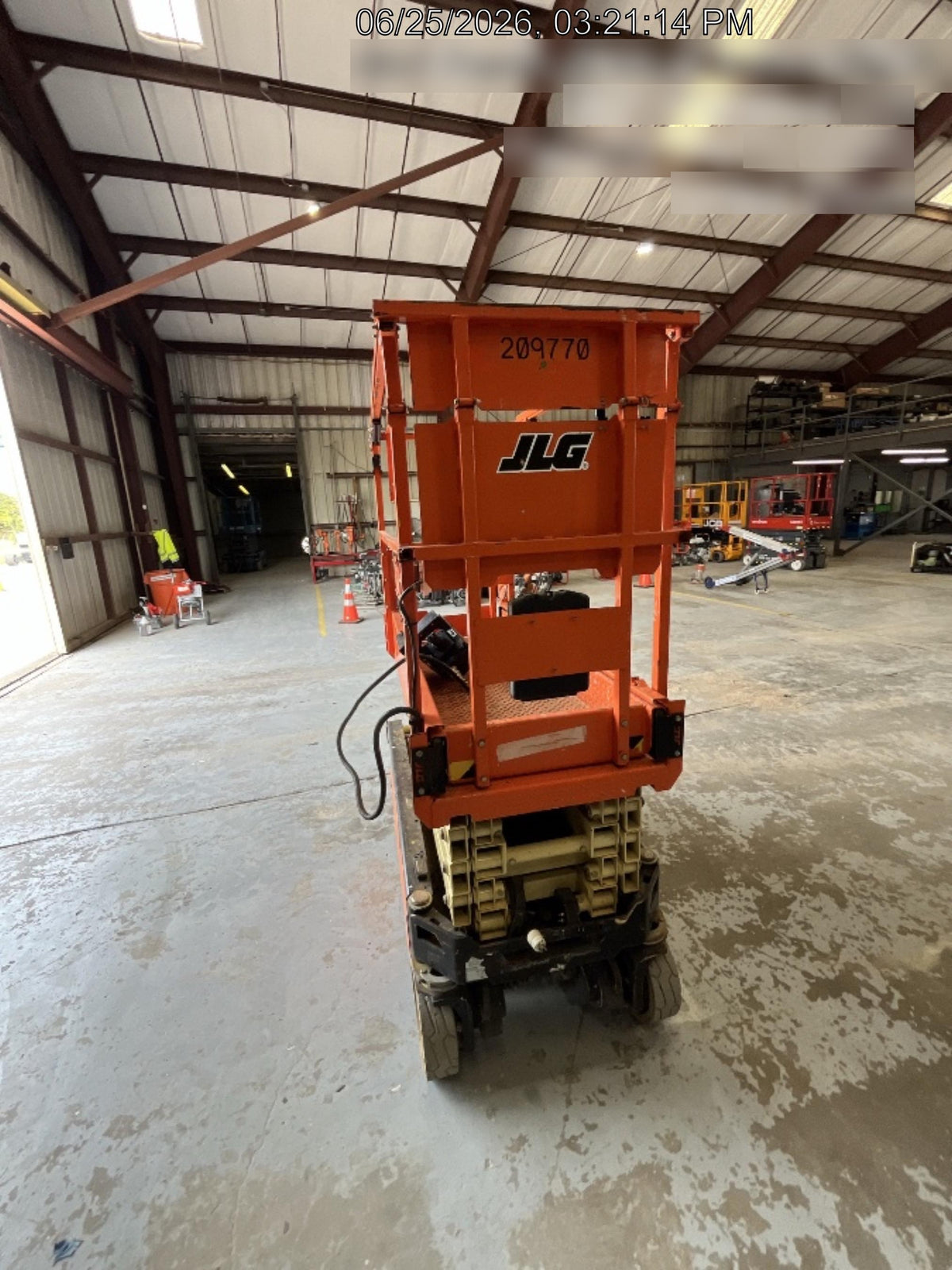 2022 JLG ES1932