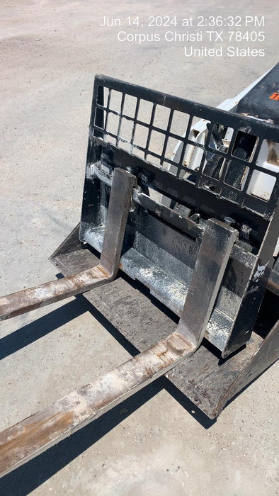 2023 BOBCAT 36" Mini Skid Steer Fork Carriage - Bobcat
