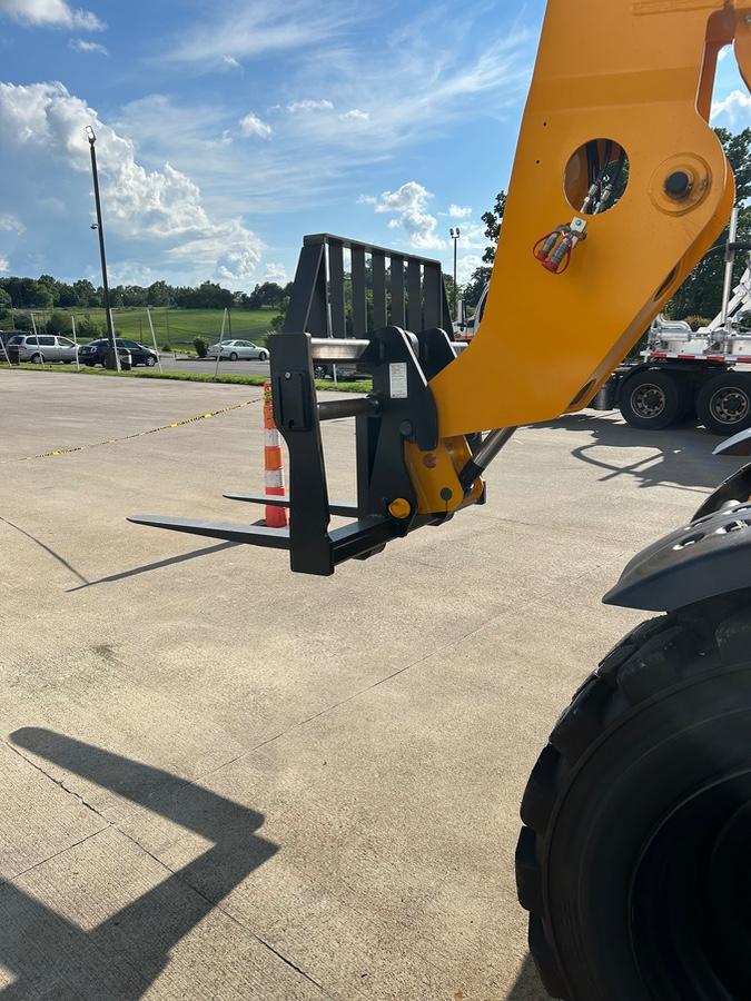 2025 JCB 506-36