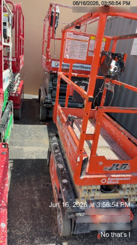 2022 JLG ES1330L
