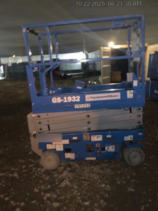 2021 GENIE GS-1932