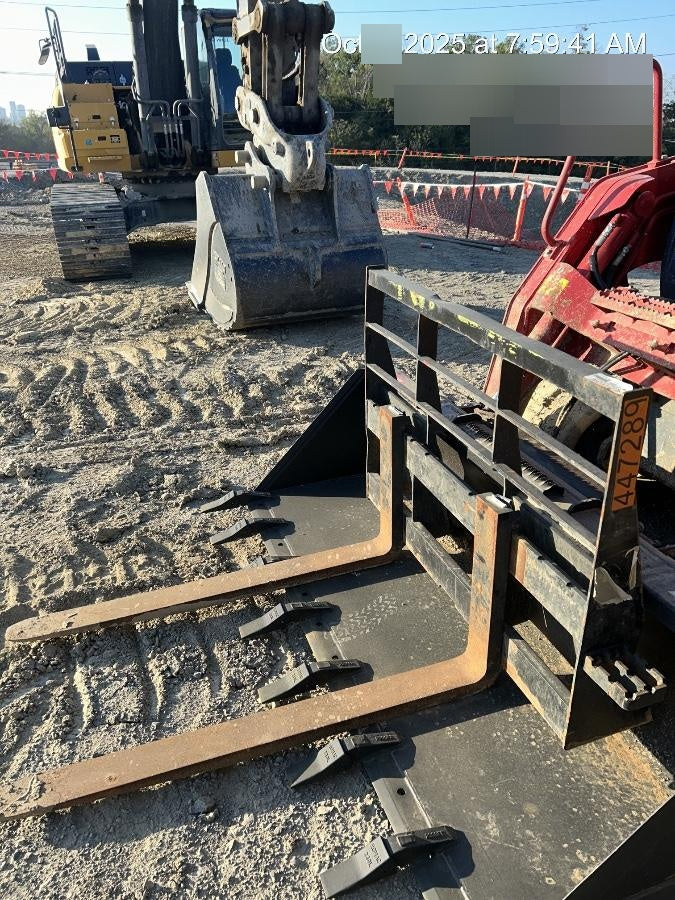 2024 ARROW MATERIAL HANDLING F5100CB