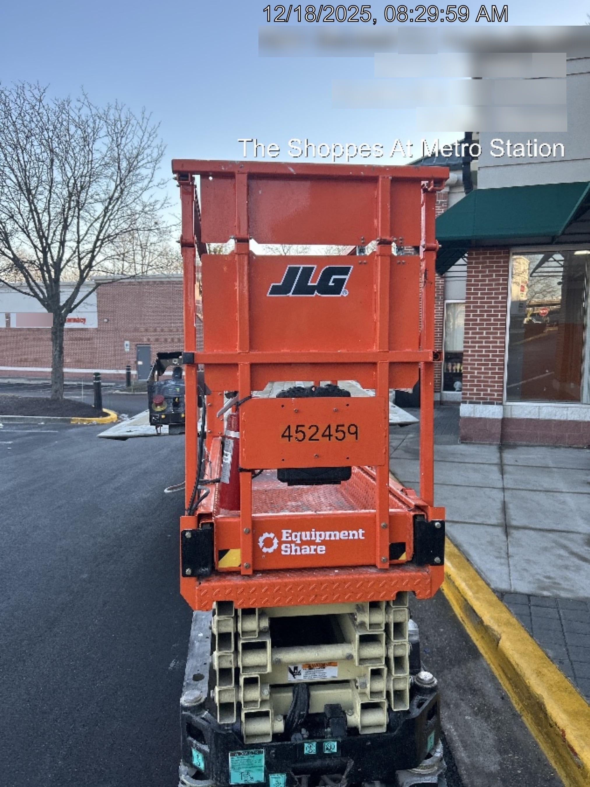 2024 JLG ES1932