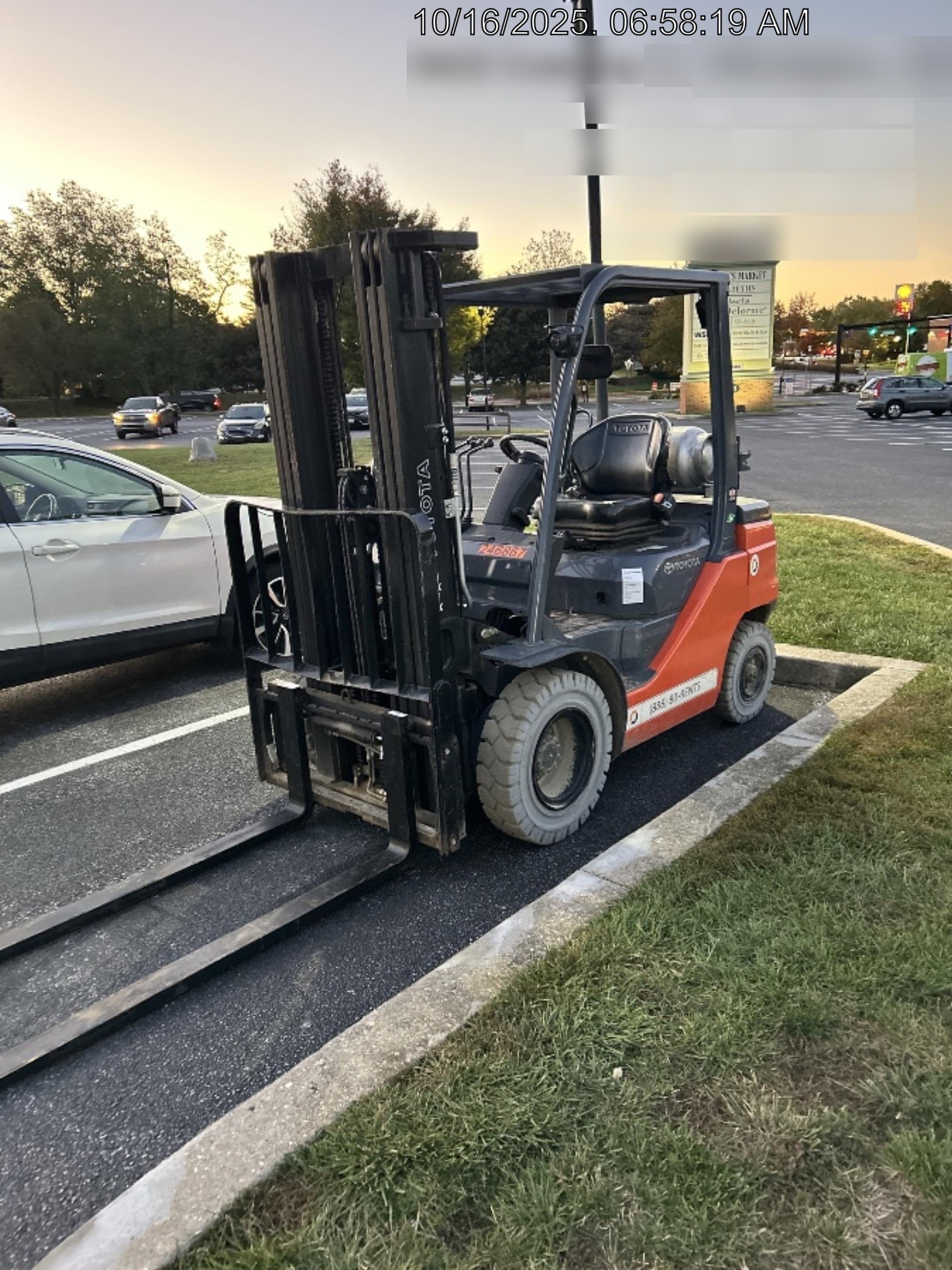 2022 TOYOTA 50-8FGU25