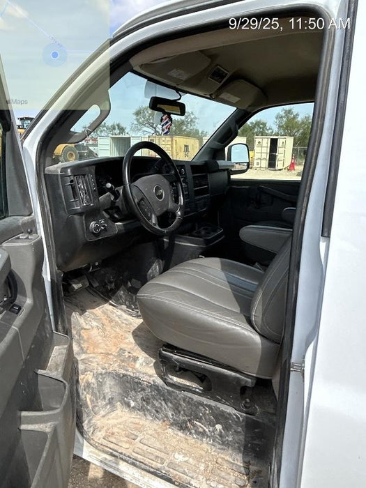 2023 CHEVROLET Express Van - Rental