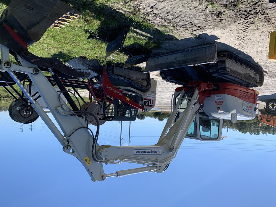 2020 TAKEUCHI TB290C