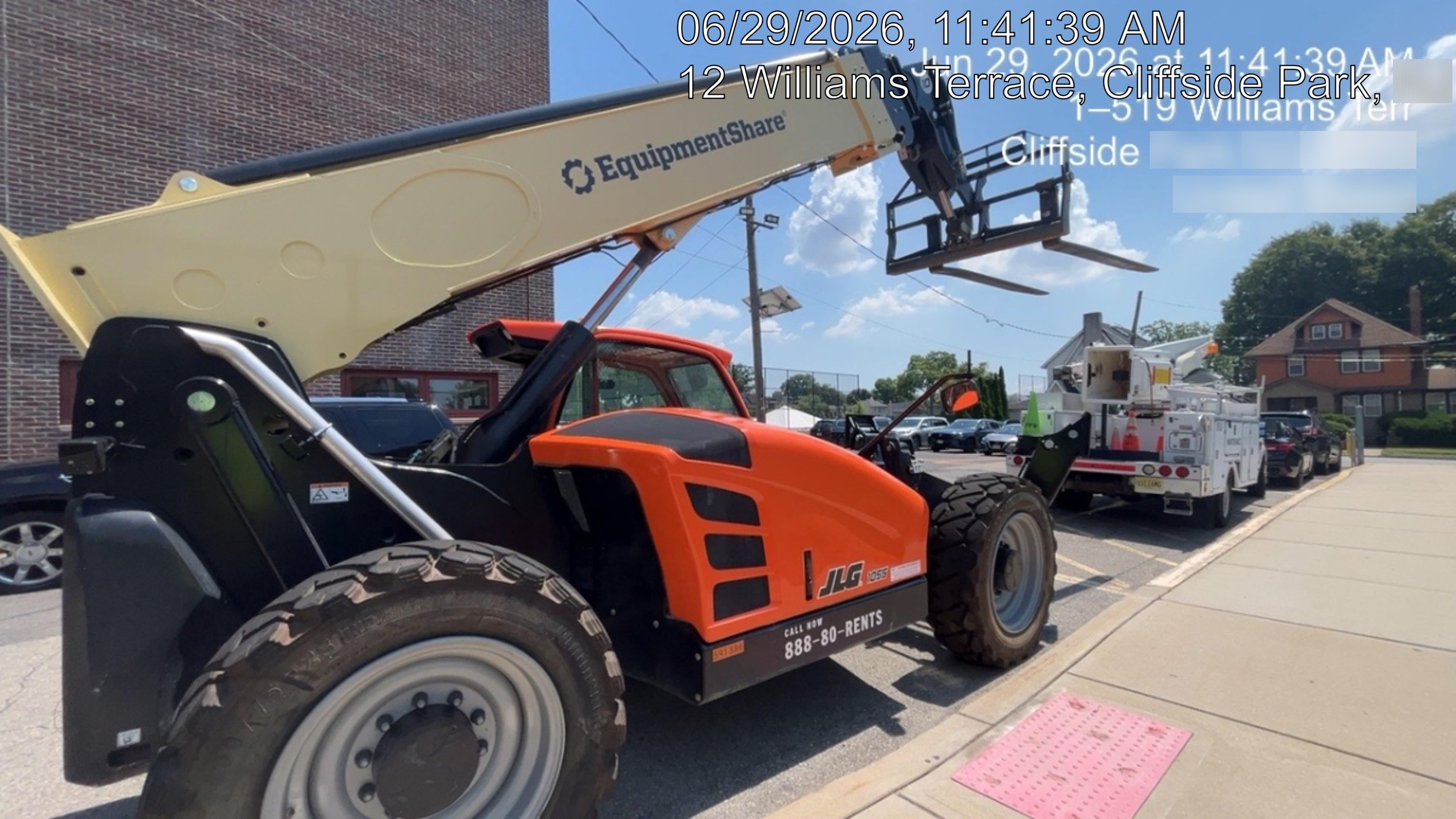 2025 JLG 1055 Premium