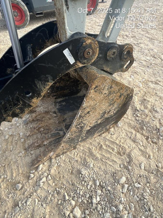 2025 TAKEUCHI 24" Bucket Takeuchi