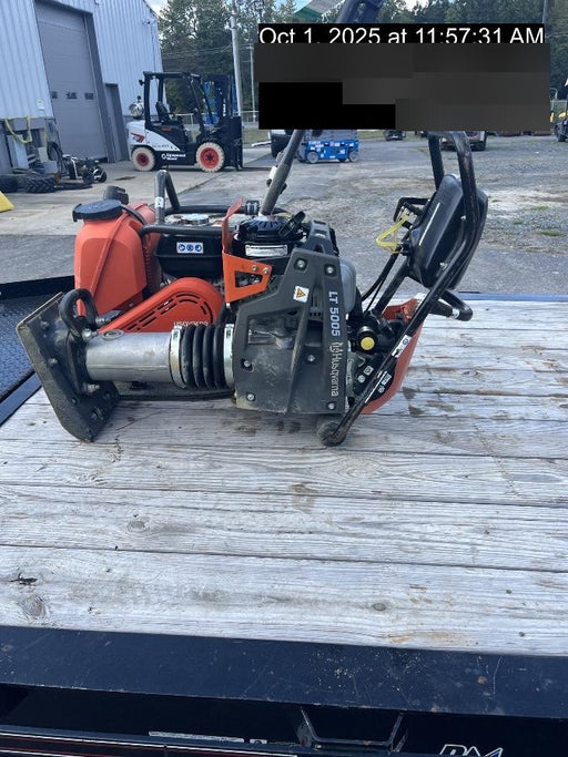 2024 HUSQVARNA LT5005