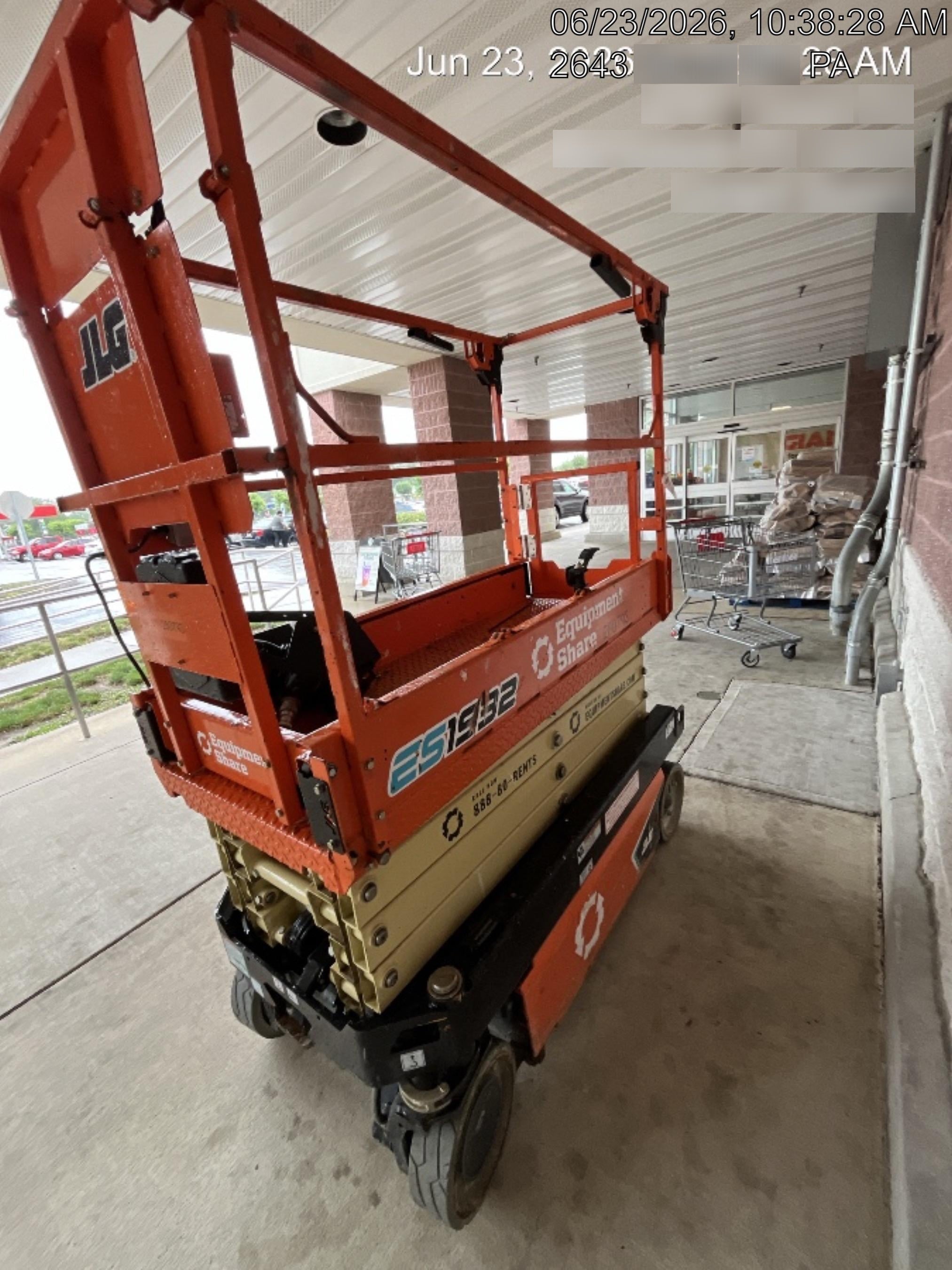 2022 JLG ES1932