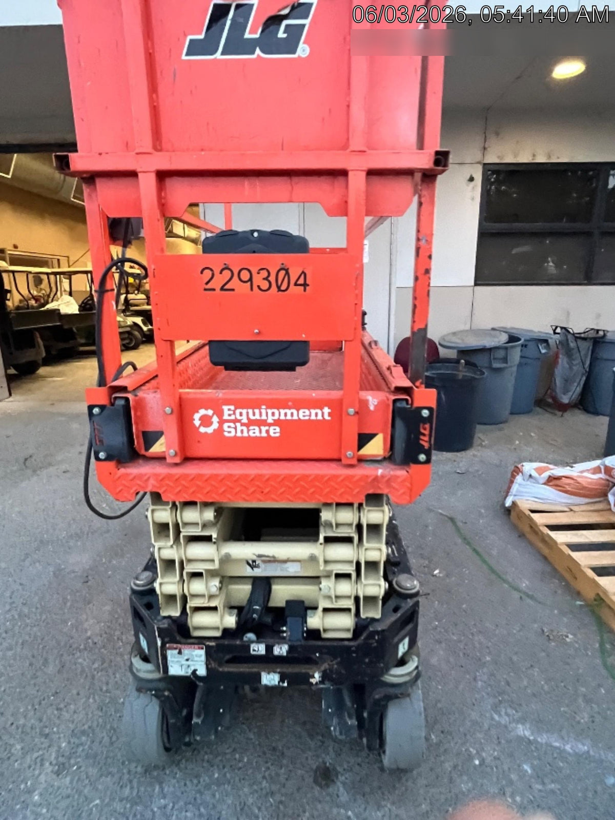 2022 JLG ES1932