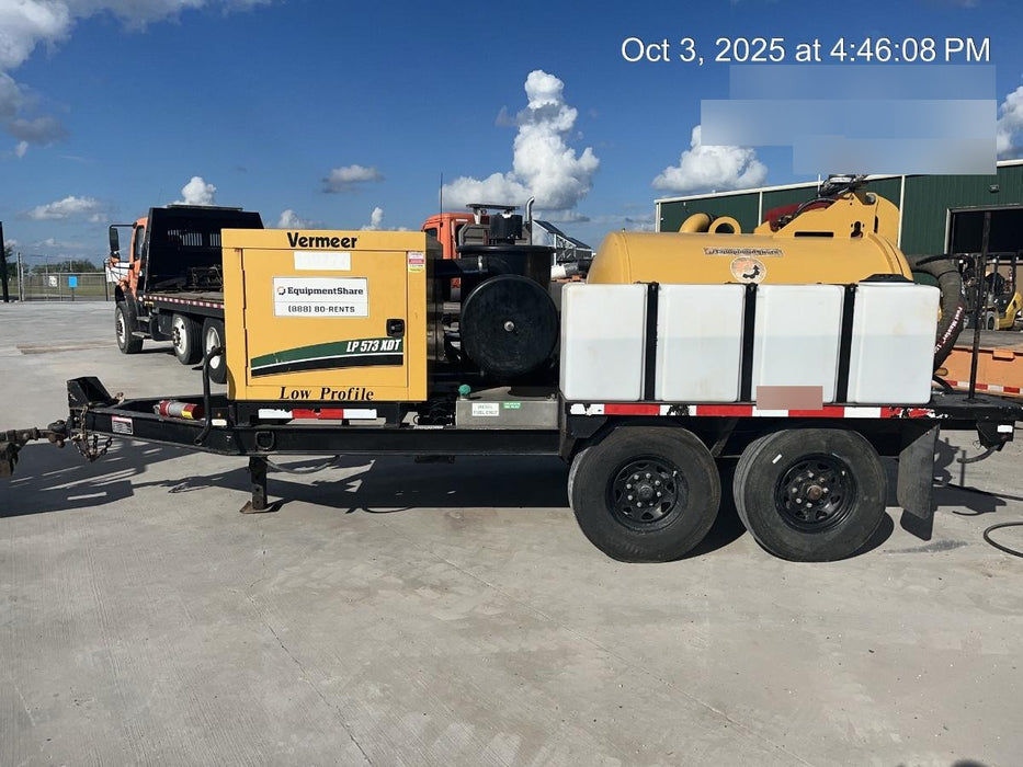 2020 Vac-Tron LP573XDT 24 HP Kohler Diesel Engine (Tier 4 Final), Includes 500 Gallon Debris Tank w/ Hydraulic Tilt, two (2) 100 Gallon Water Tanks, Low Profile Torsion Axles (12,000 GVWR), Manual Jack