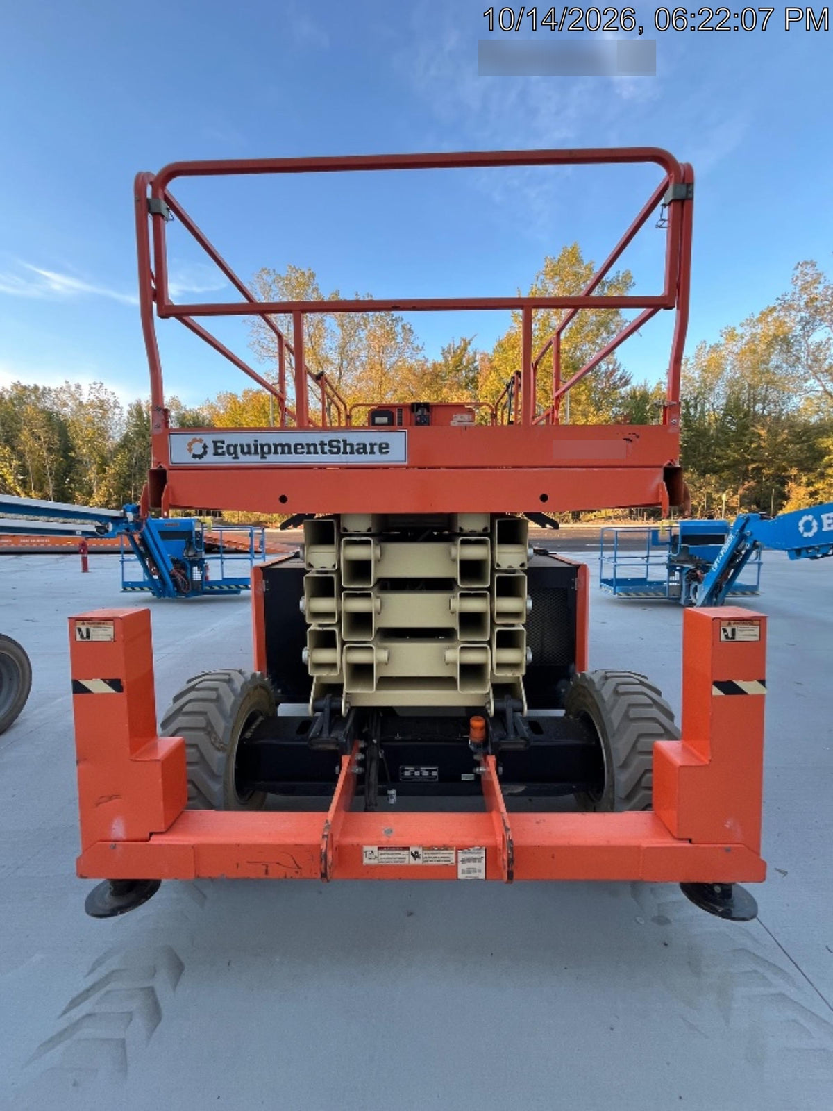 2019 JLG 430LRT