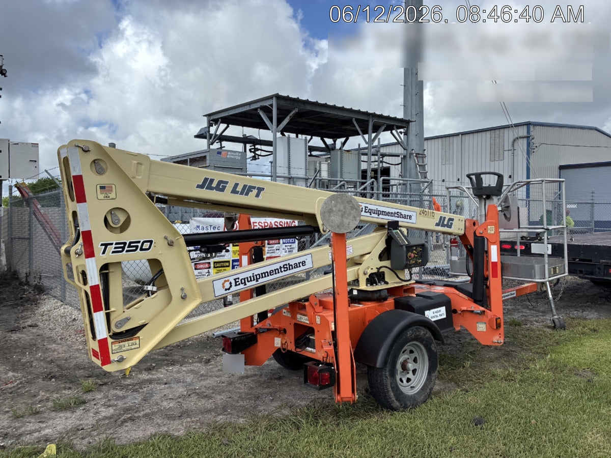 2022 JLG T350