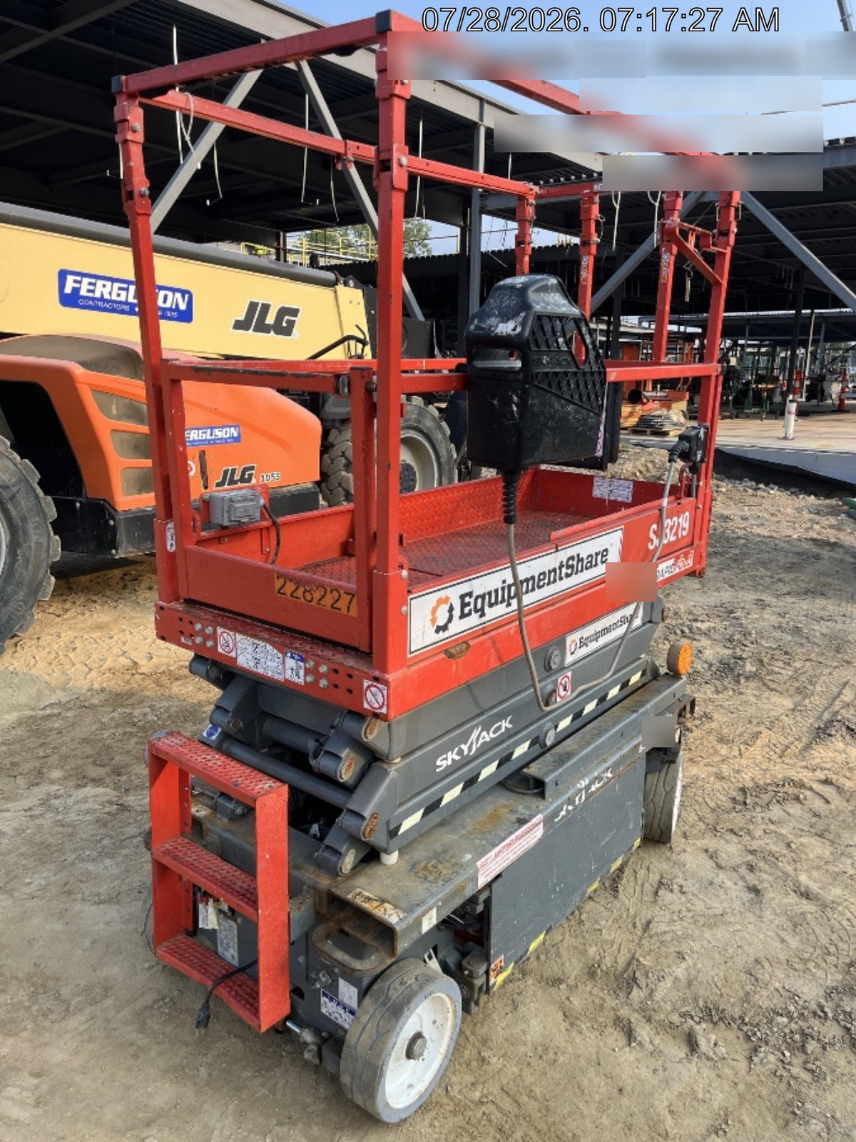 2022 SKYJACK SJ3219