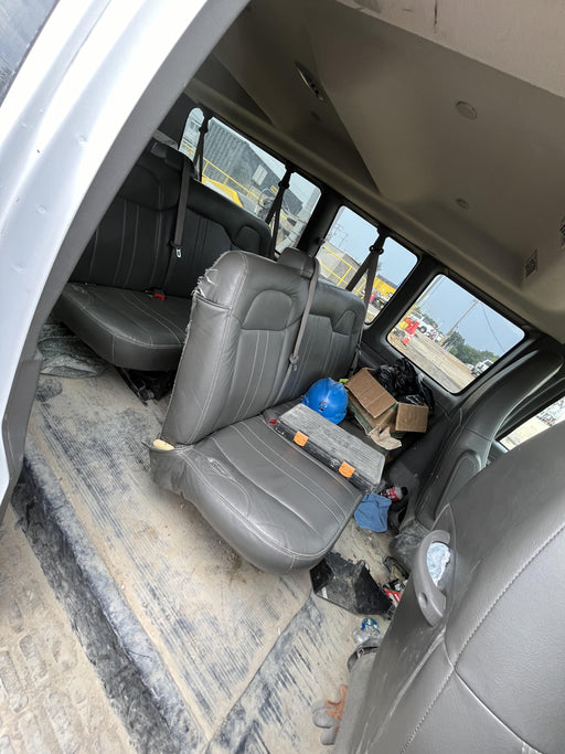 2023 CHEVROLET Express Van - Rental