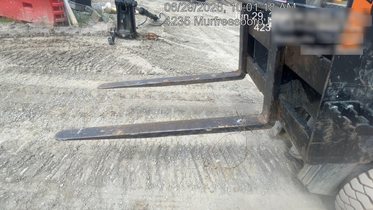 2024 ARROW MATERIAL HANDLING 48" Pallet Forks - Arrow