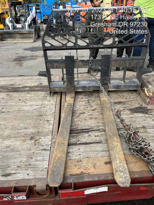 2020 PALADIN 48" Pallet Forks - Paladin