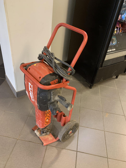 2020 HILTI TE 3000-AVR