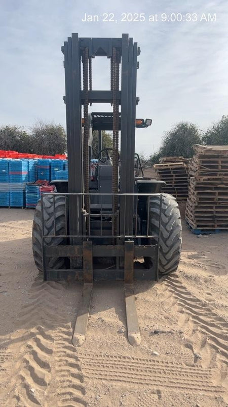 2023 CASE 588H