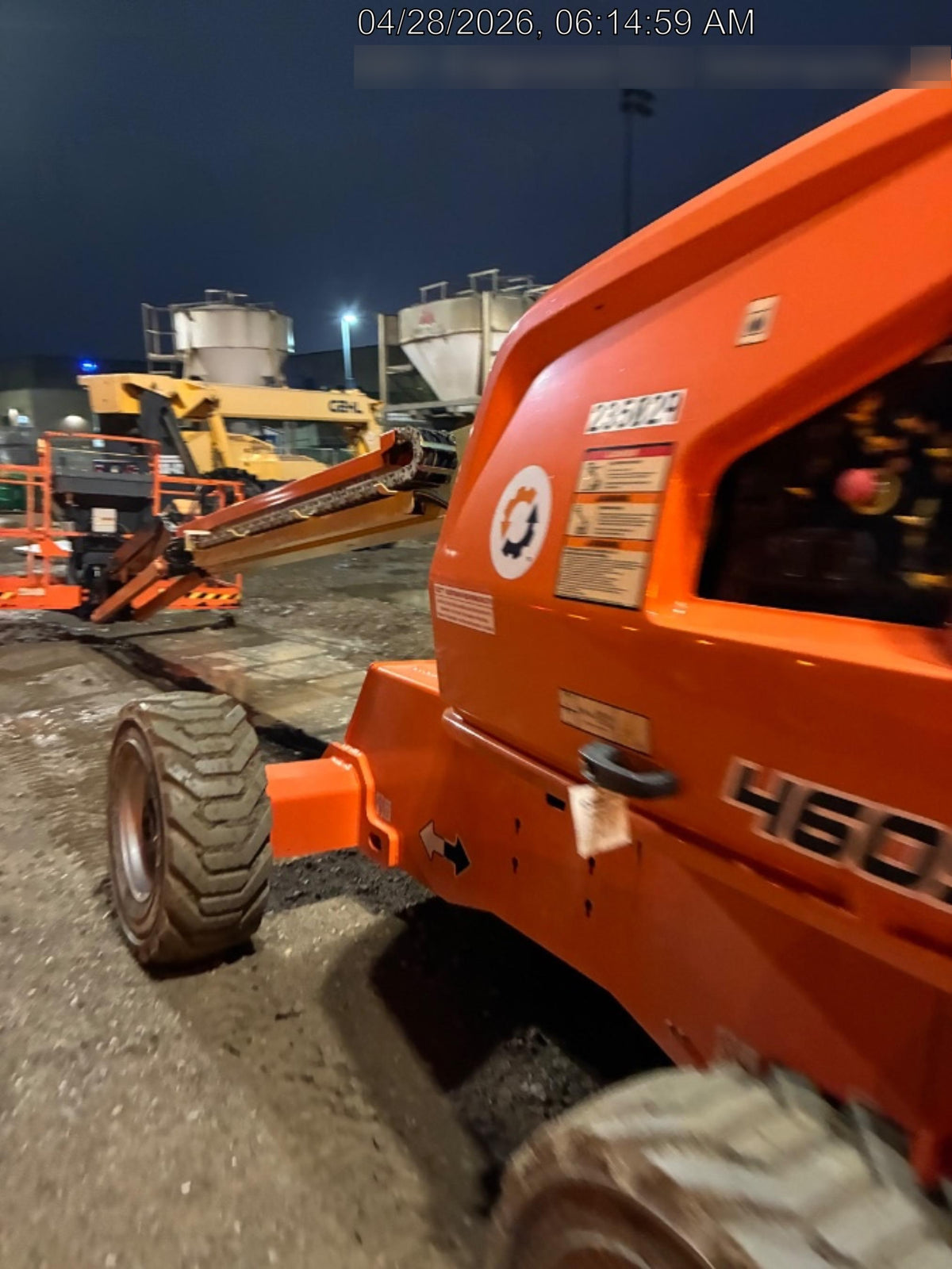 2022 JLG 460SJ