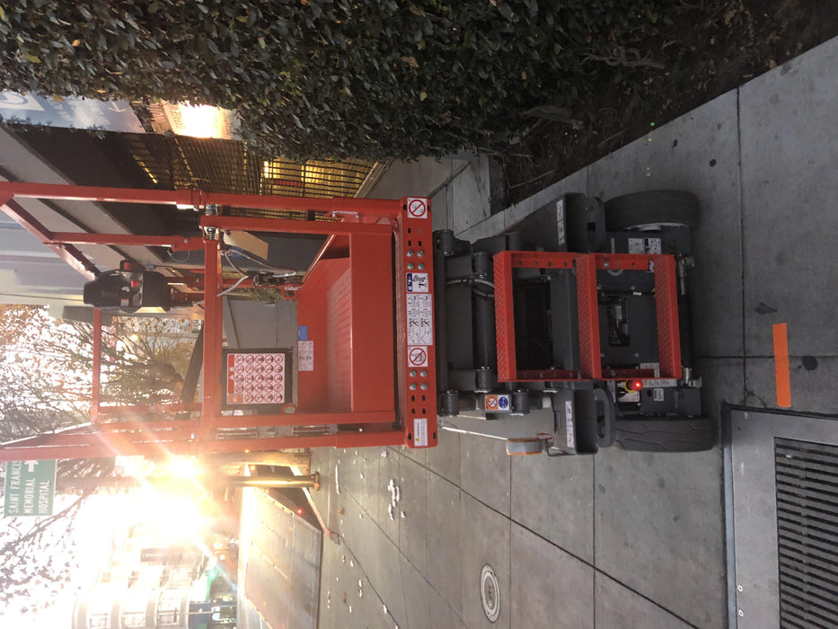 2020 Skyjack SJIII-3219 Solid NM Tires, Half height spring hinged entry gate, Dual Beacons, 800W Inverter