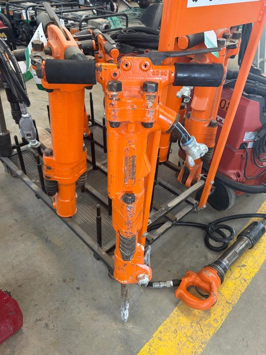 2024 MICHIGAN PNEUMATIC ES-TPB60-118-TRACKER