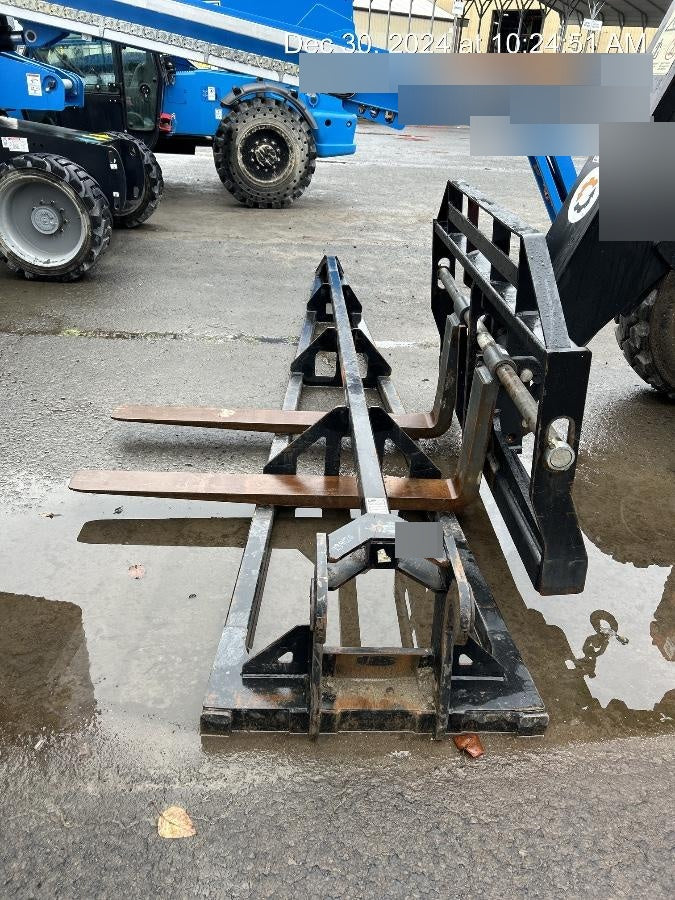 2019 JLG 1001099901S