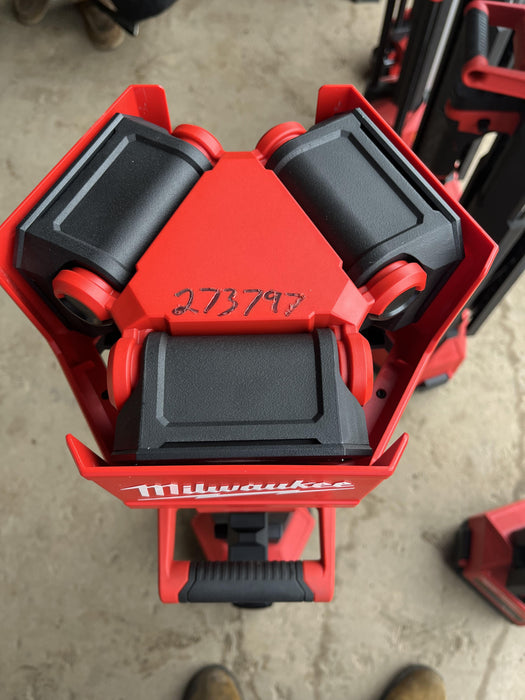 2022 MILWAUKEE 2136-20