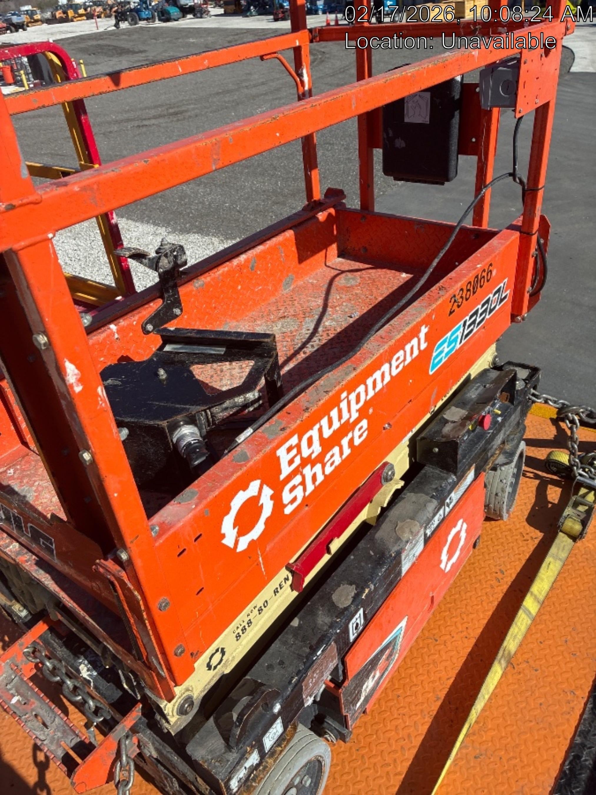 2022 JLG ES1330L