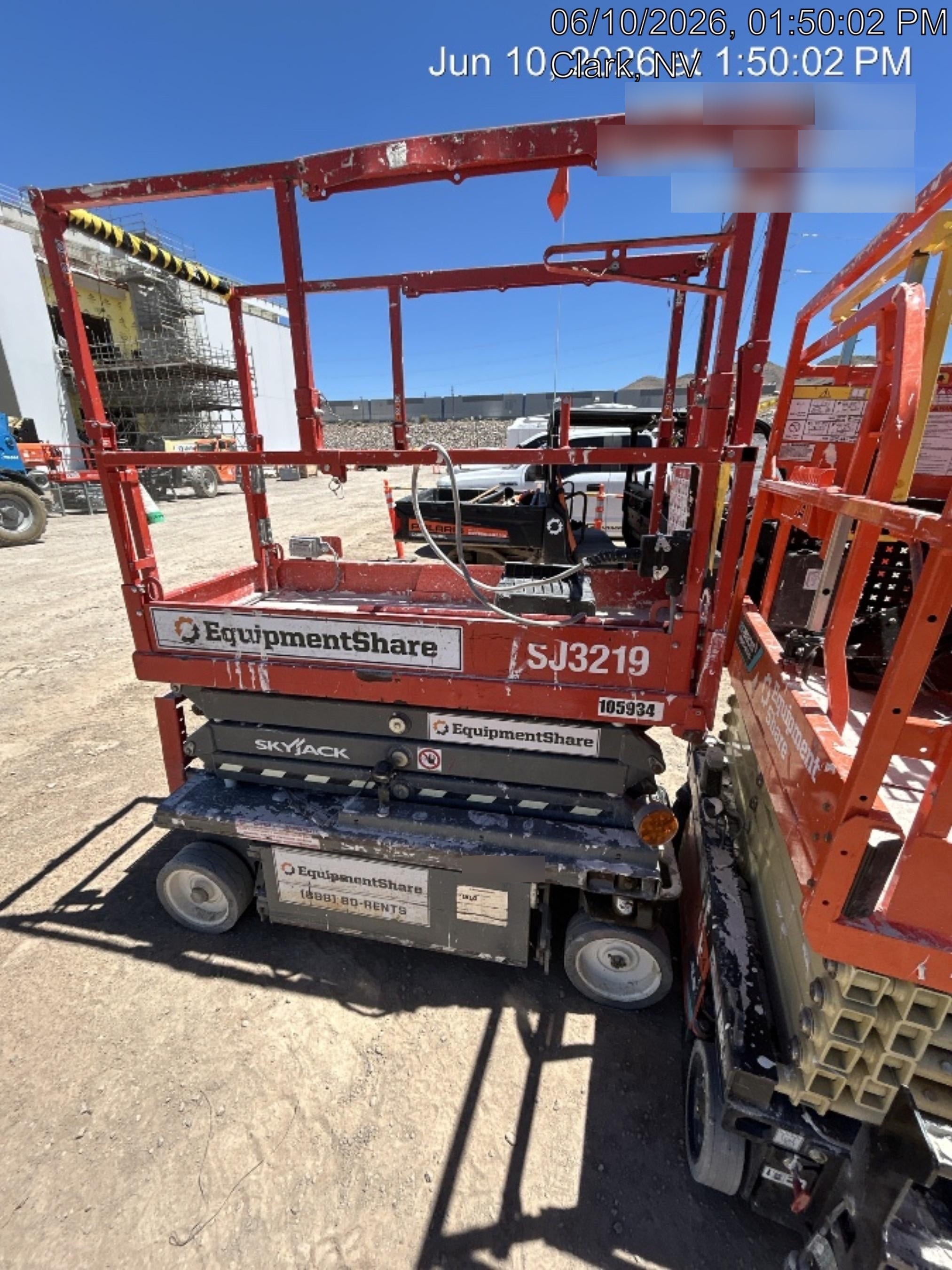 2020 Skyjack SJIII-3219 Solid NM Tires, Half height spring hinged entry gate, Dual Beacons, 800W Inverter