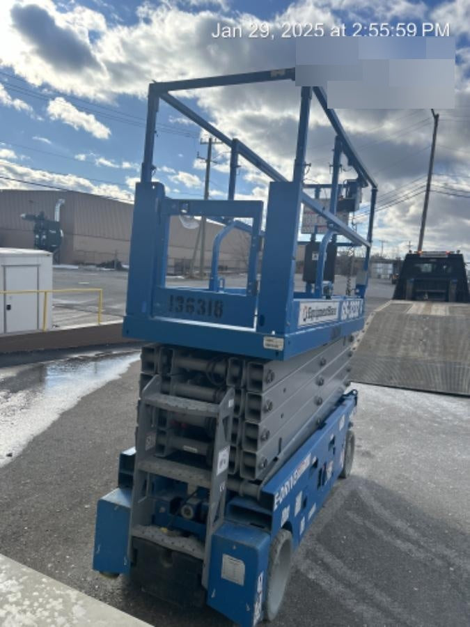 2021 GENIE GS-3232