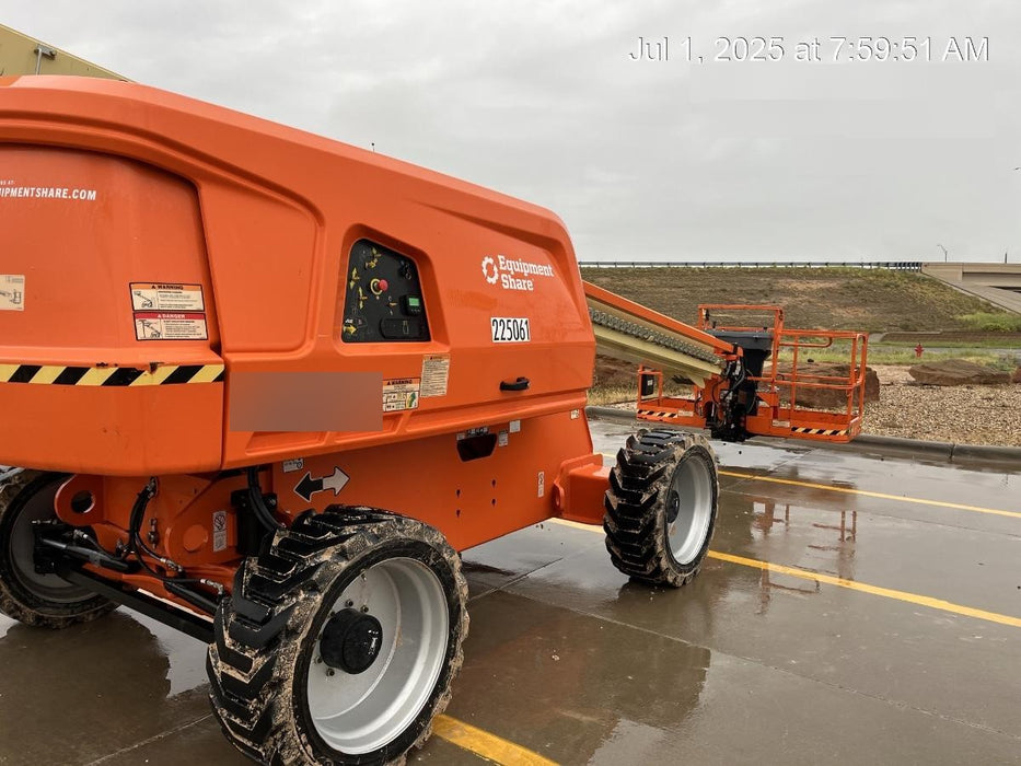 2022 JLG 600S