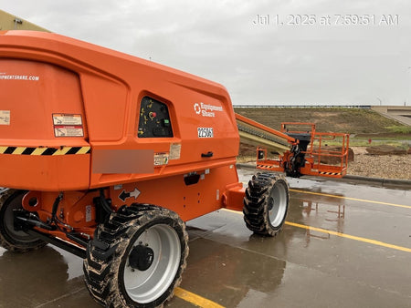2022 JLG 600S