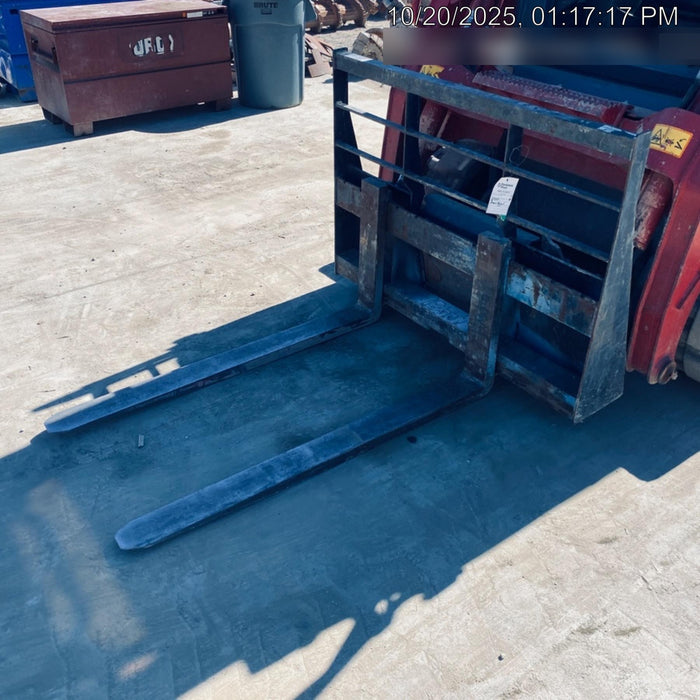 2020 ARROW MATERIAL HANDLING 60" Pallet Forks - Arrow