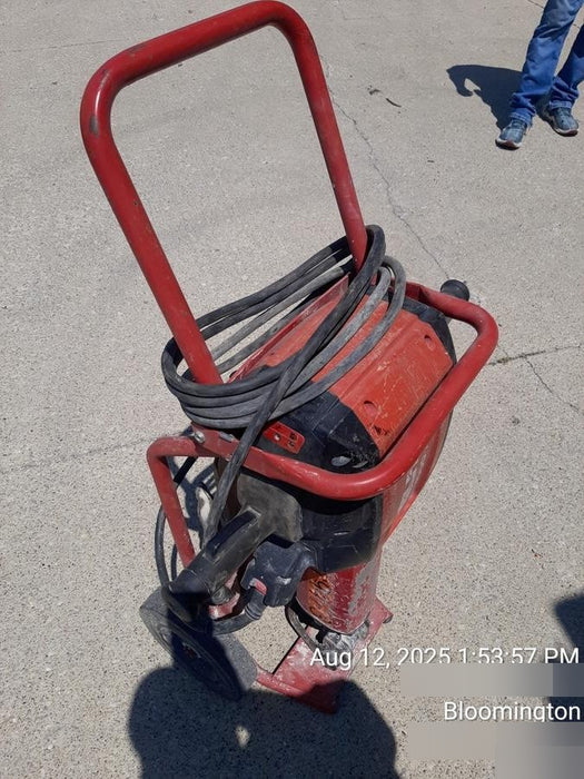 2020 HILTI TE 3000-AVR