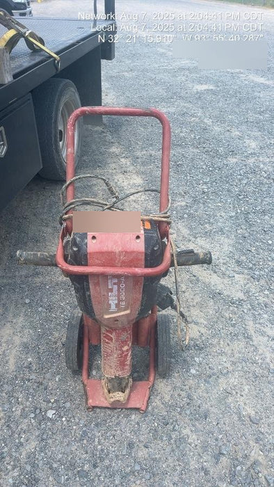 2020 HILTI TE 3000-AVR