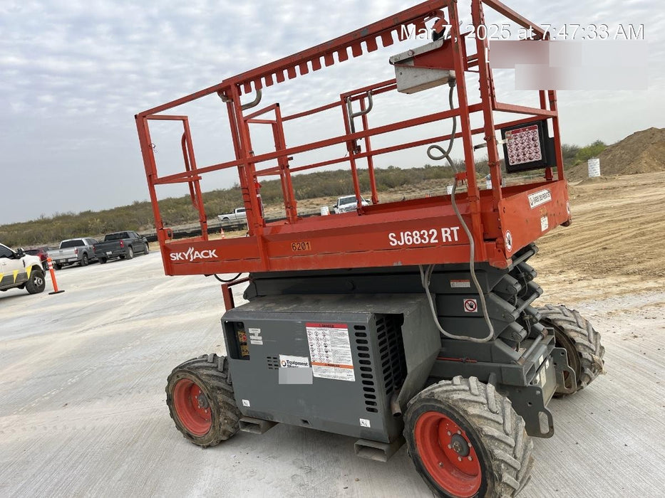 2018 SKYJACK SJ6832 RT