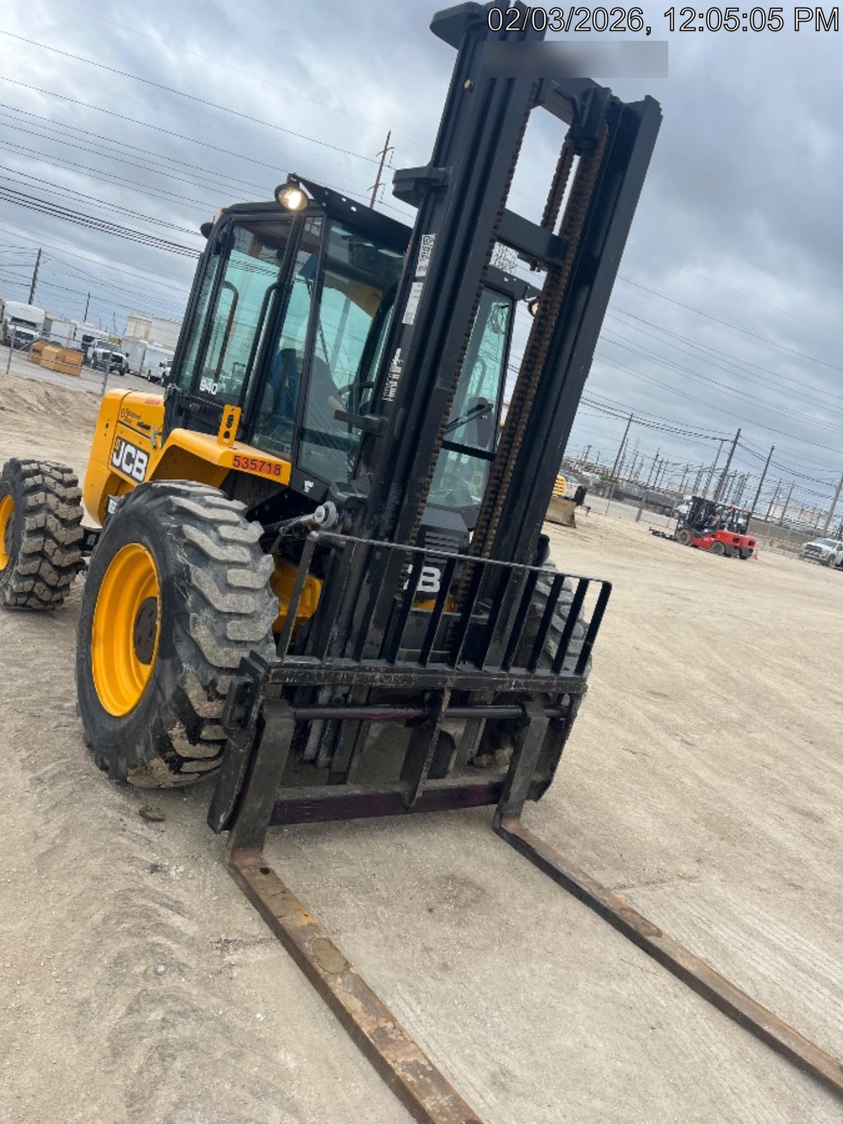 2025 JCB 940-4