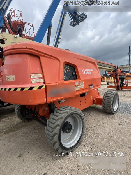 2022 JLG 660SJ