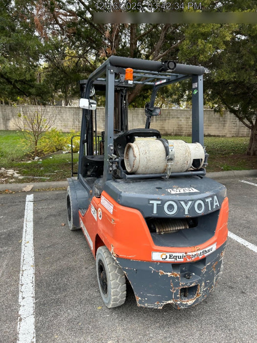 2022 TOYOTA 50-8FGU25