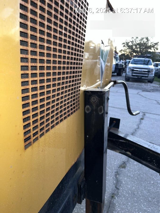 2021 VAC-TRON LP573XDT