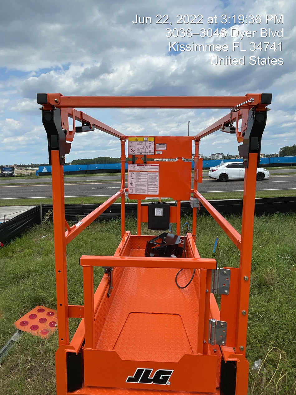 2022 JLG ES1932