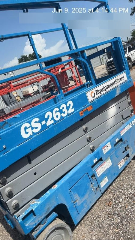 2023 GENIE GS-2632