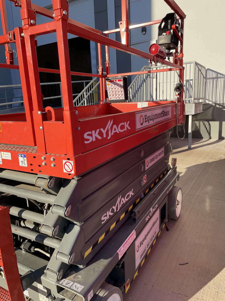 2022 SKYJACK SJ4732