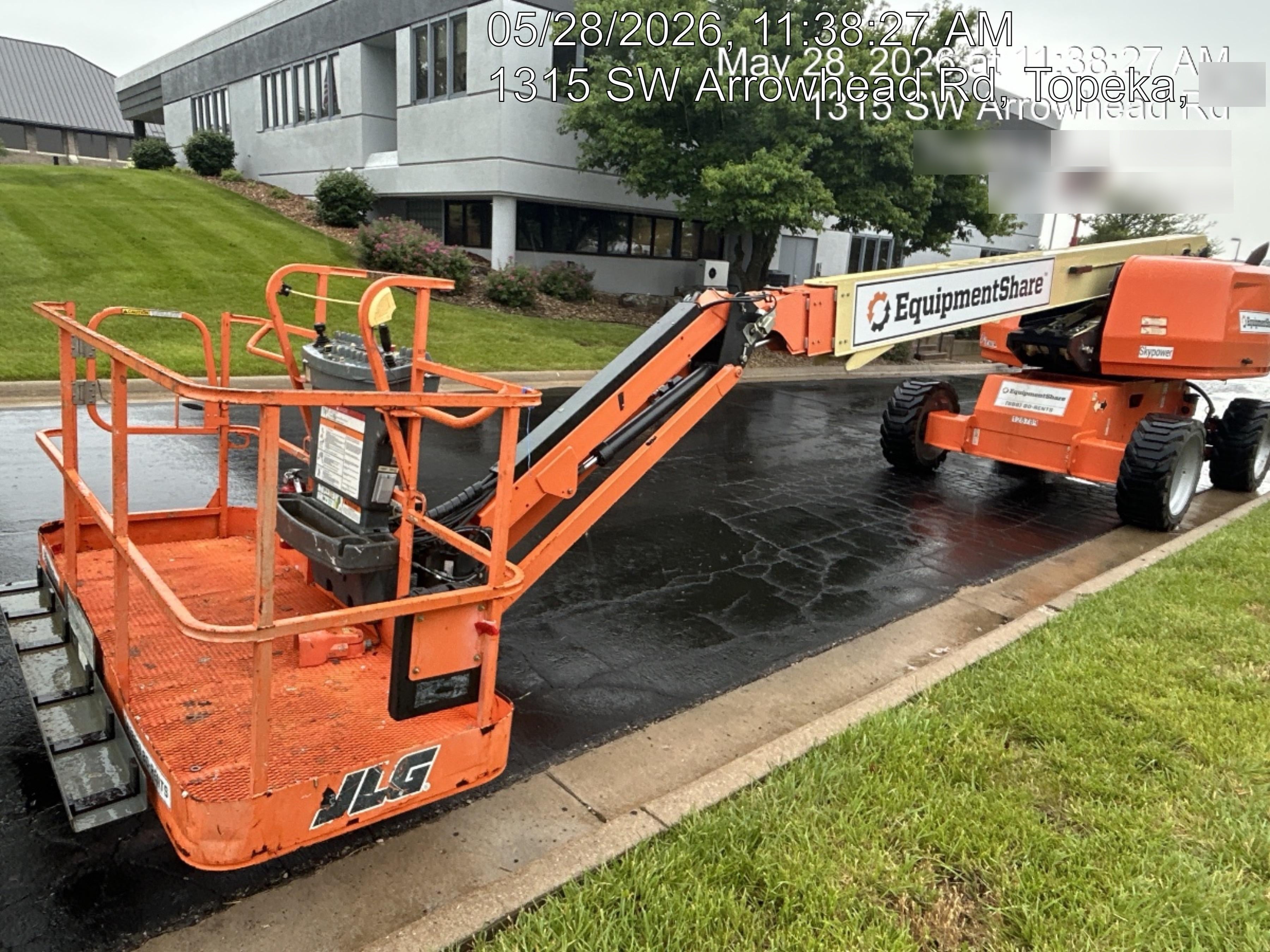 2021 JLG 660SJ