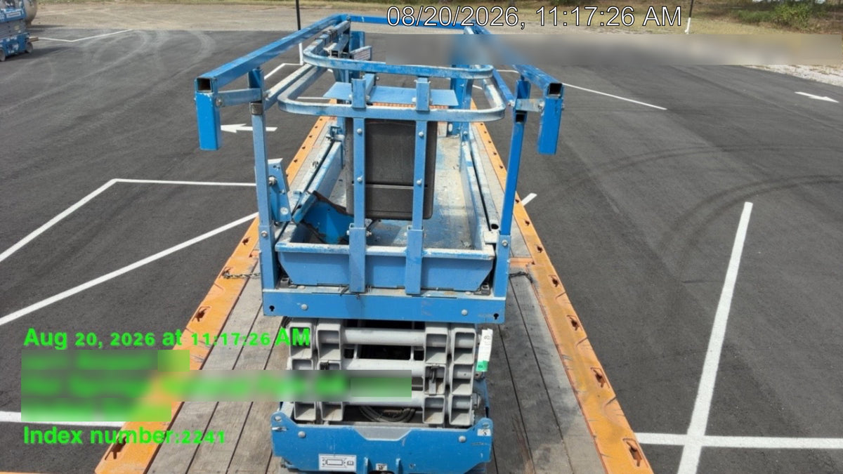 2019 Genie GS-2632 Folding rails with half height swing gate